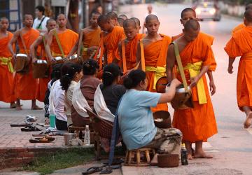 Glance of Laos Vientiane - Luang Prabang 4 days