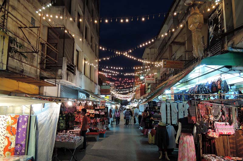 Night Market in Chiang Rai Tours, Thailand