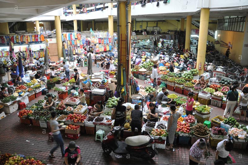 Hom Market Vietnam holidays