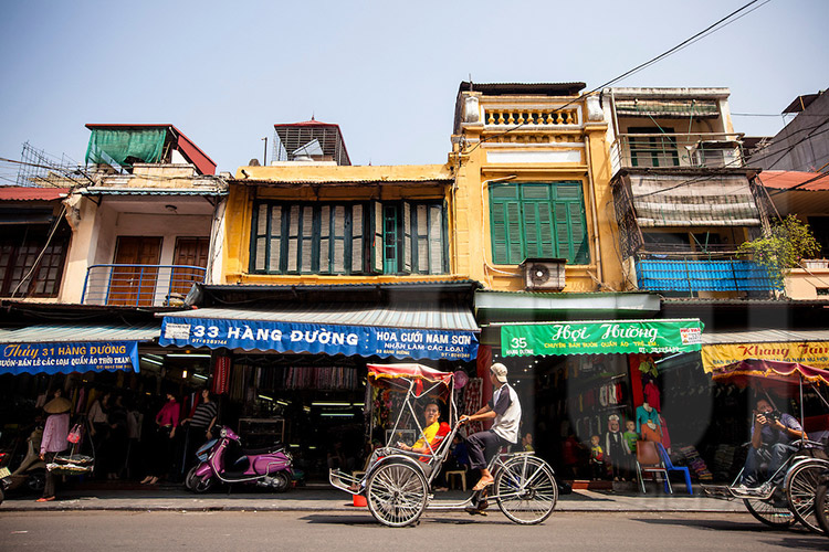 foreign tourists in Hanoi