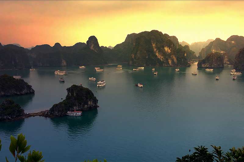 Halong Bay, Vietnam Halong Bay, Vietnam