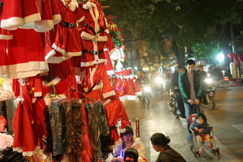 Christmas atmosphere in Vietnam Christmas in Vietnam