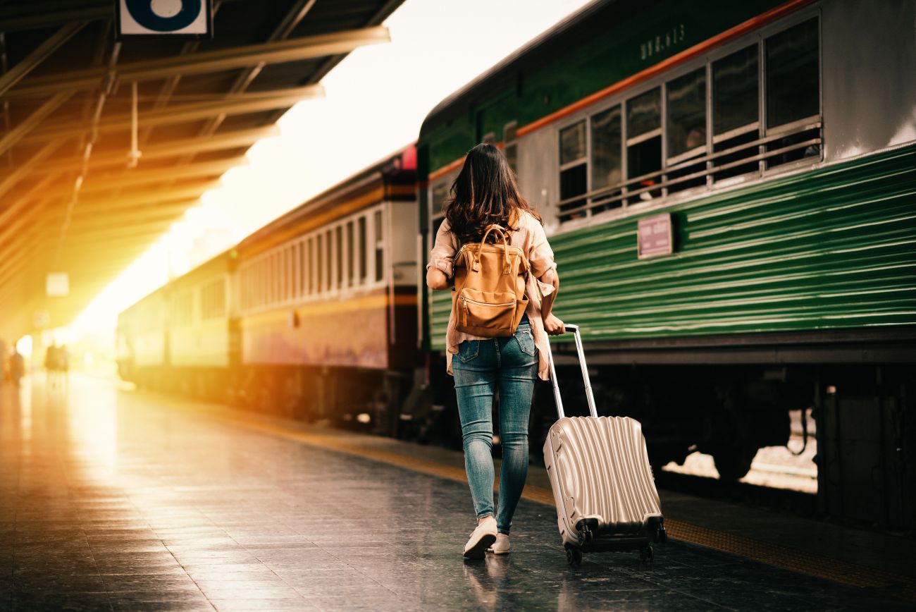 pros-and-cons-of-independent-travel-1 Independent traveler