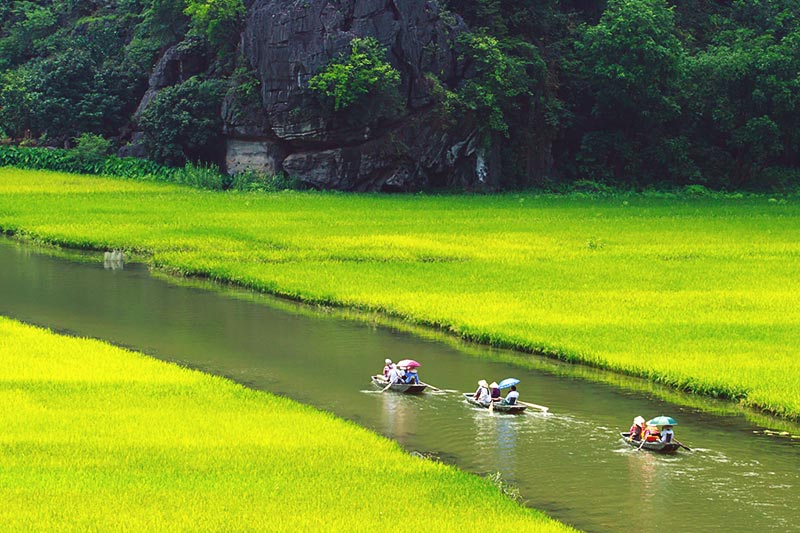 Tam Coc - Bich Dong, Ninh Binh Vietnam Customized Tours in Ninh Binh