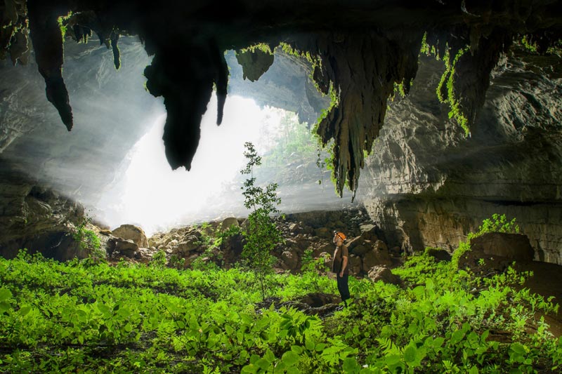 Tham Khoun Xe Cave Laos Tham Khoun Xe Cave Laos holidays