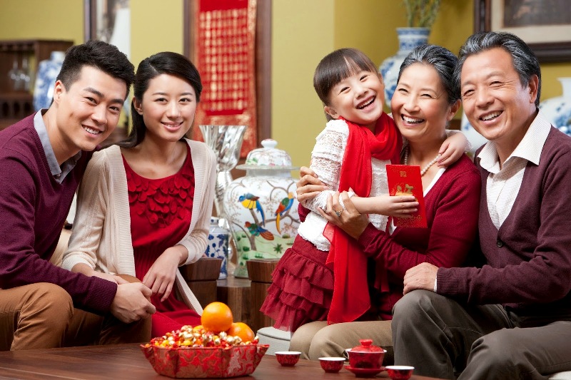 vietnamese family vietnamese family